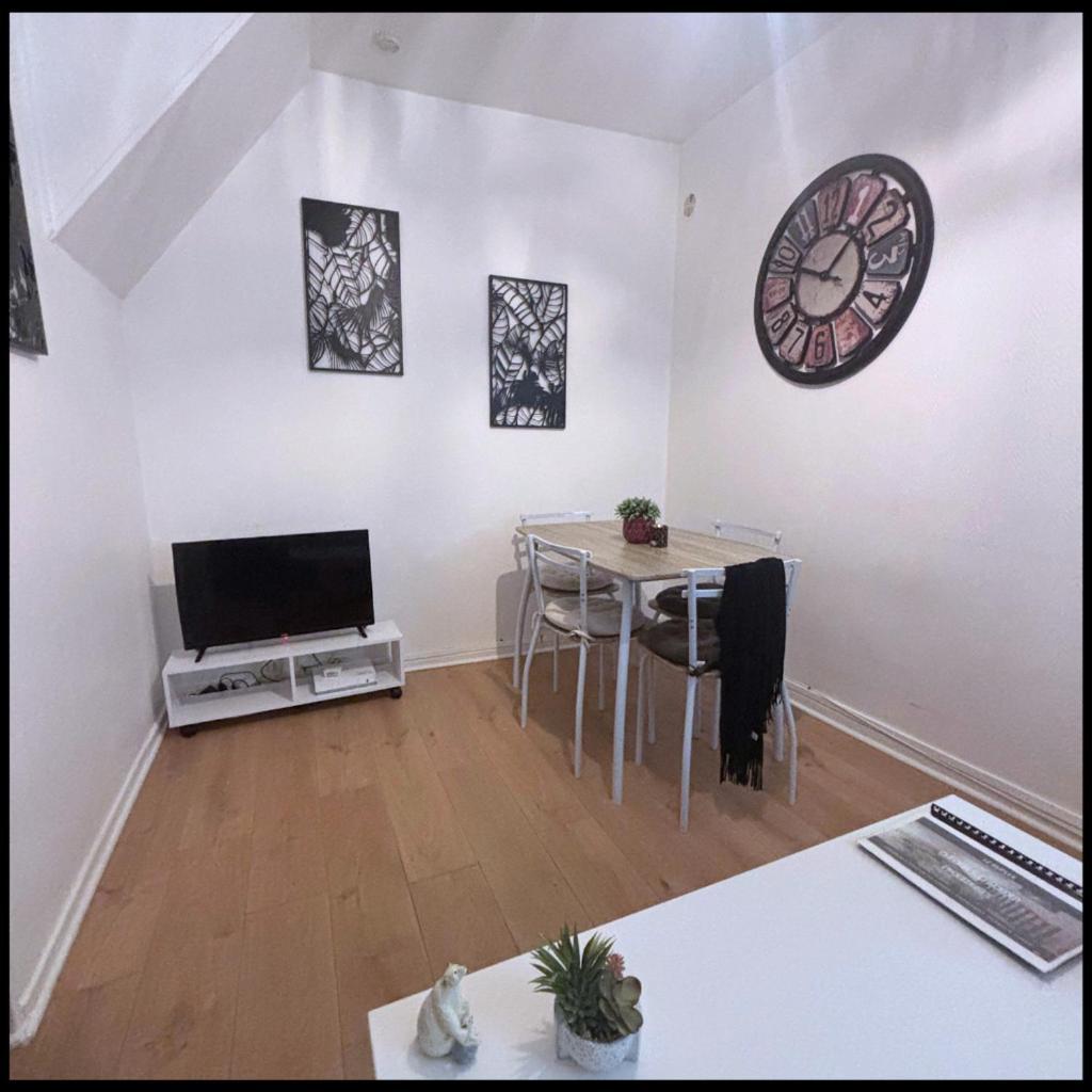 L'Echappee Belle Pour 5 Apartment Сен-Кантен Екстериор снимка